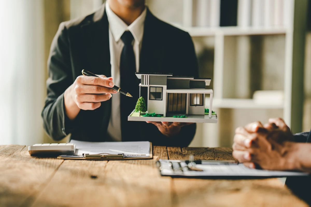 Le Marché Immobilier : Moteur Invisible de l'Économie Locale
